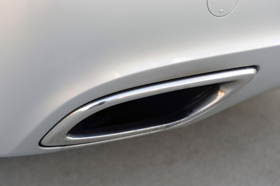  Hyundai Equus Ultimate 2011 года  (фото 102 из 119)